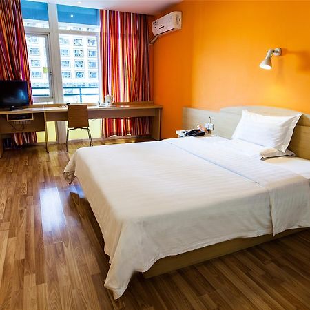 7Days Premium Guangzhou Tianhe Gangding Room photo